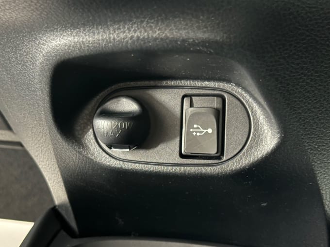 2025 Toyota Yaris