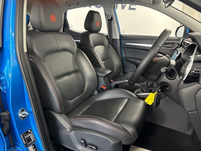 2025 Mg Mg Zs