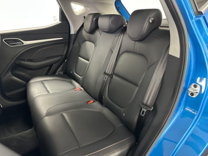 2025 Mg Mg Zs