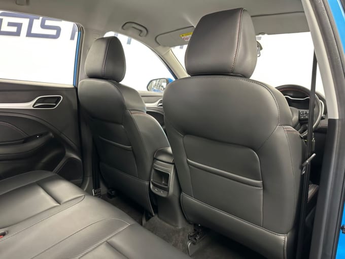 2025 Mg Mg Zs
