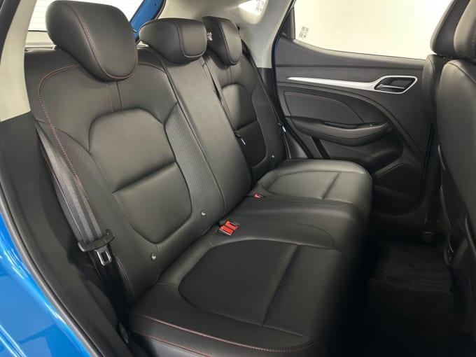 2025 Mg Mg Zs