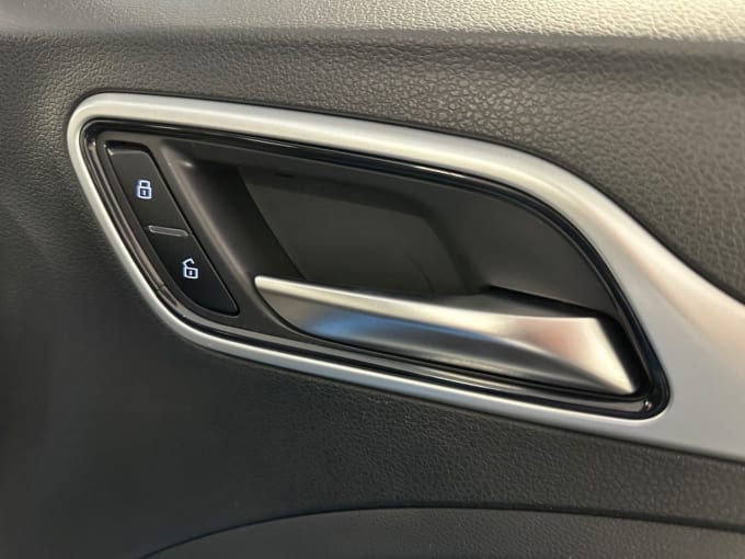 2025 Mg Mg Zs