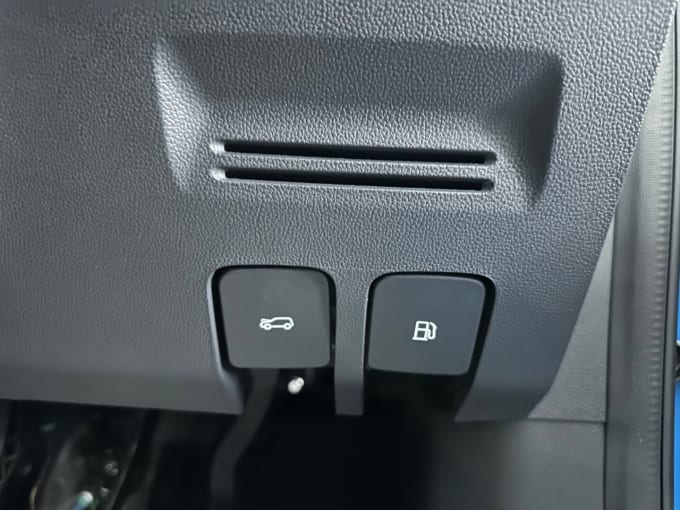 2025 Mg Mg Zs