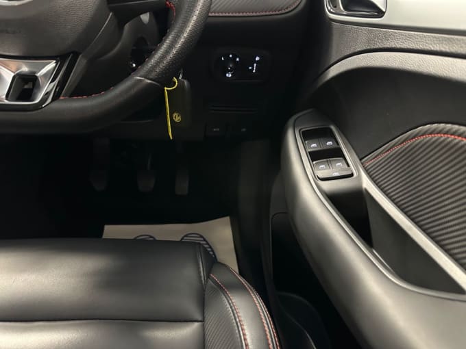 2025 Mg Mg Zs