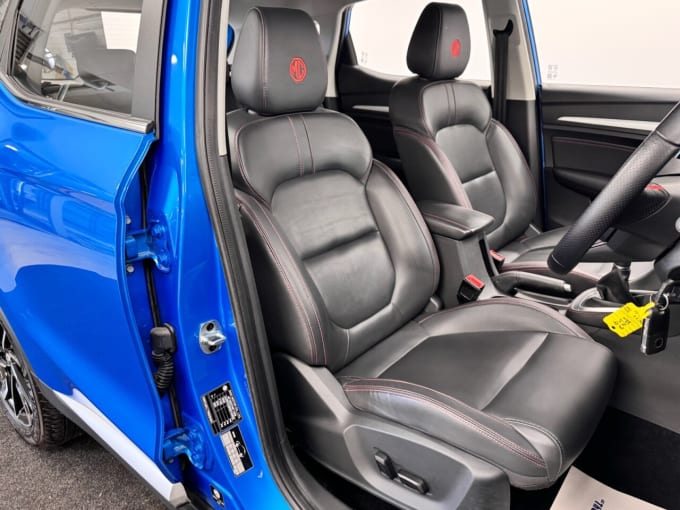 2025 Mg Mg Zs