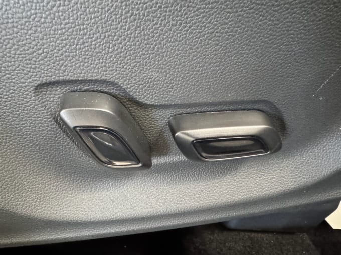 2025 Mg Mg Zs