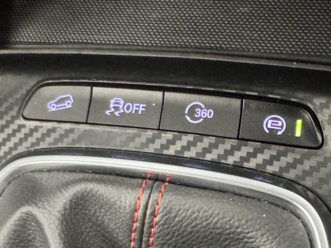 2025 Mg Mg Zs