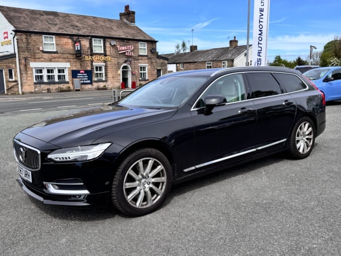 2025 Volvo V90