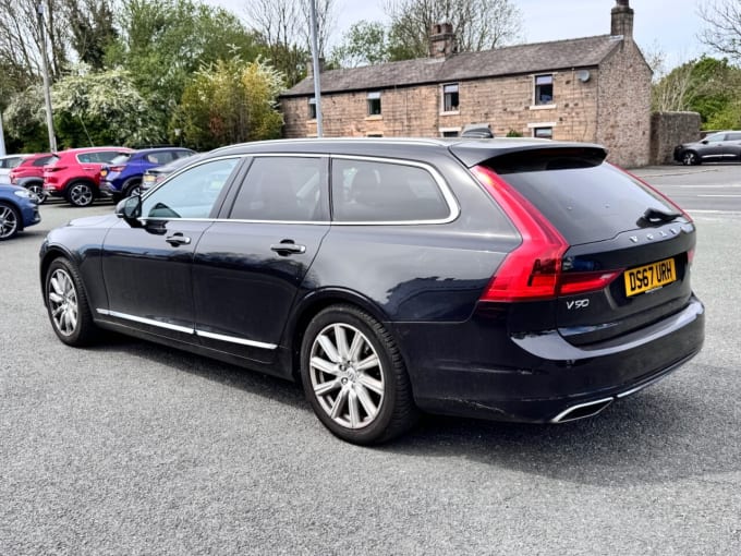 2025 Volvo V90