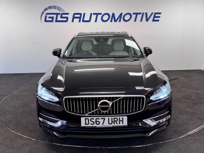 2025 Volvo V90