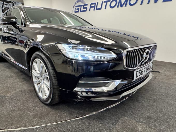 2025 Volvo V90