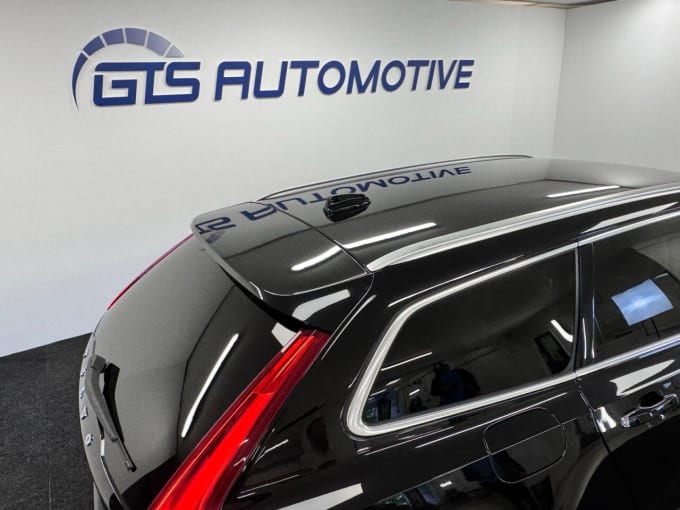 2025 Volvo V90