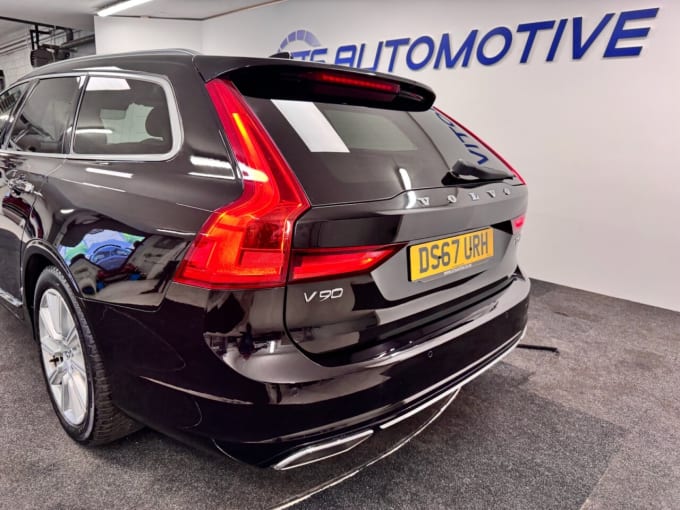 2025 Volvo V90