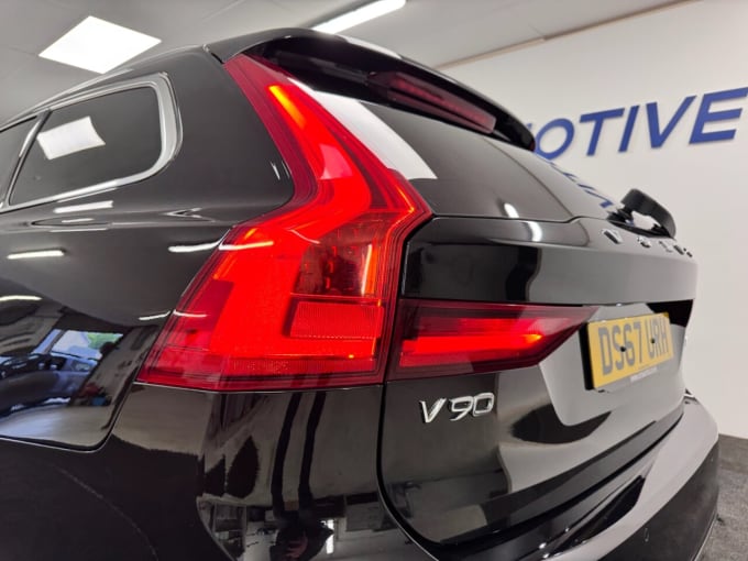 2025 Volvo V90