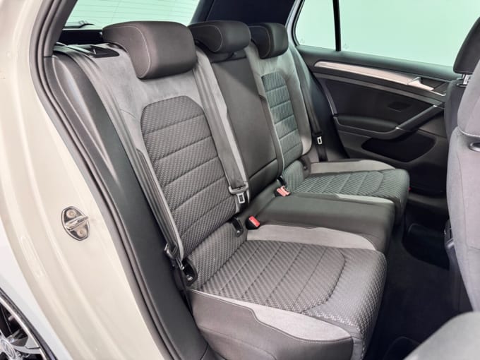 2025 Volkswagen Golf