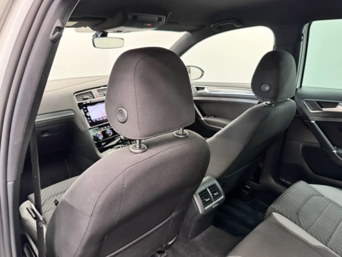 2025 Volkswagen Golf