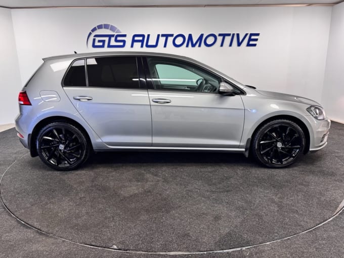 2025 Volkswagen Golf