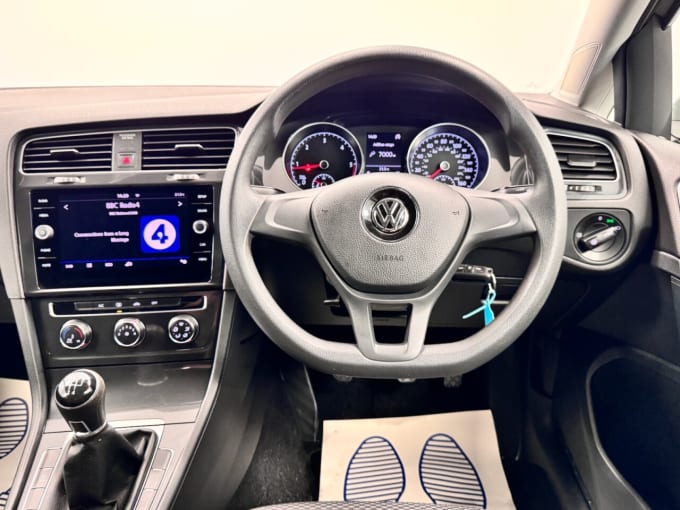 2025 Volkswagen Golf