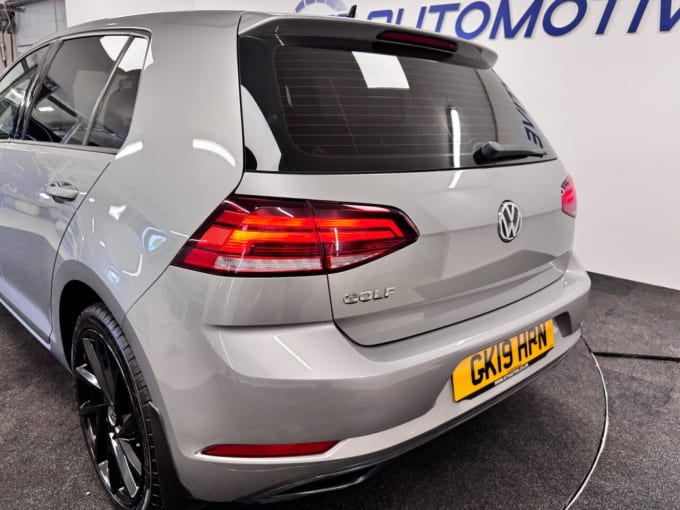 2025 Volkswagen Golf