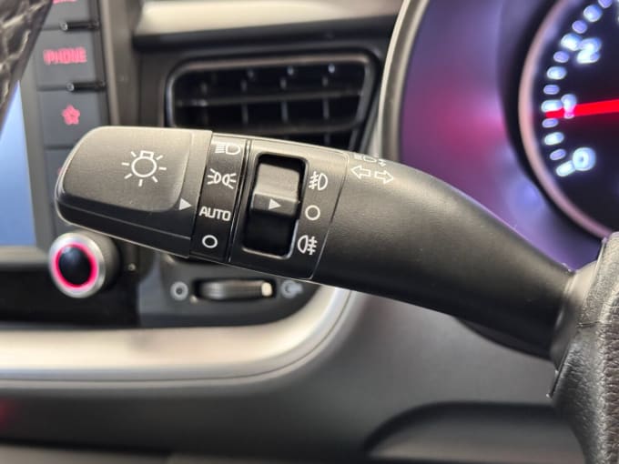 2025 Kia Stonic