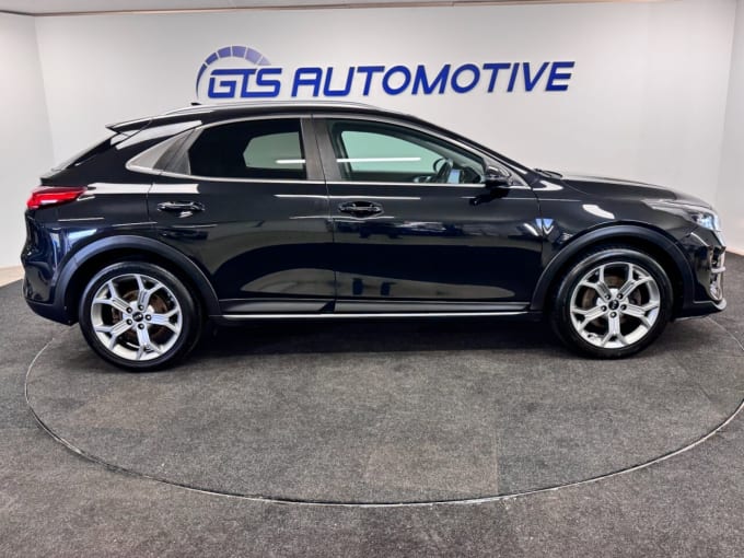 2025 Kia Xceed