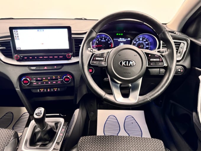 2025 Kia Xceed