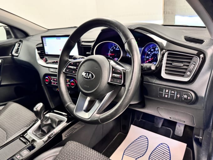 2025 Kia Xceed