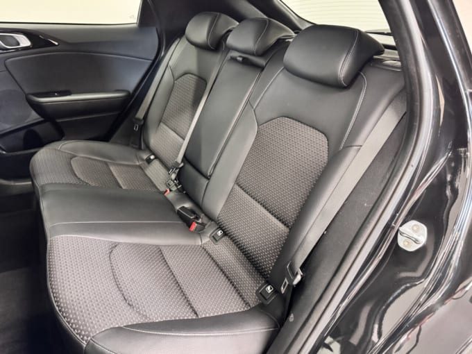 2025 Kia Xceed