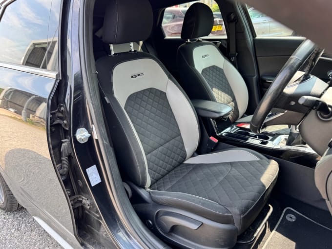 2025 Kia Pro Ceed Shooting Brake