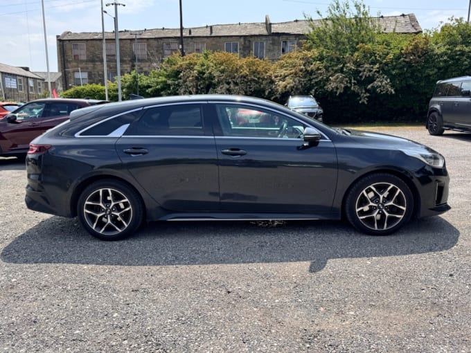 2025 Kia Pro Ceed Shooting Brake