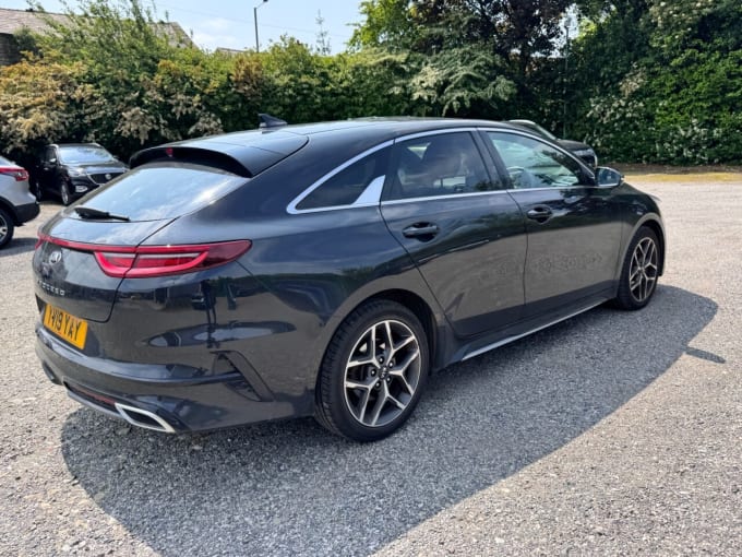 2025 Kia Pro Ceed Shooting Brake
