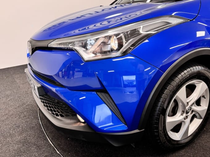 2025 Toyota C-hr