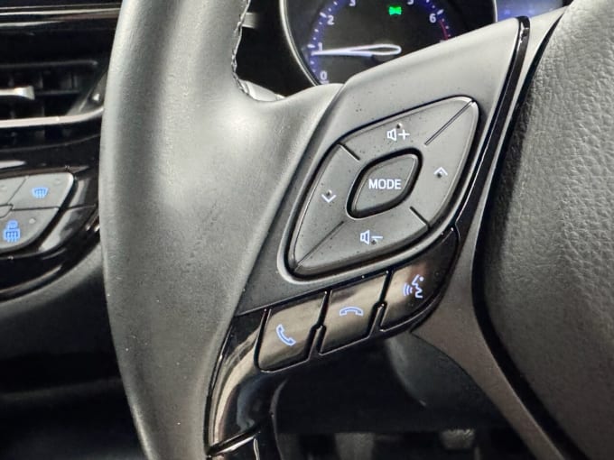 2025 Toyota C-hr