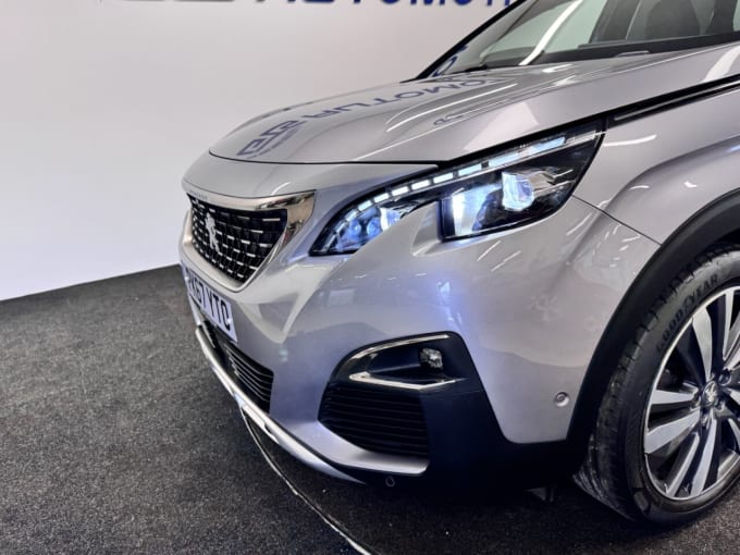 2025 Peugeot 5008