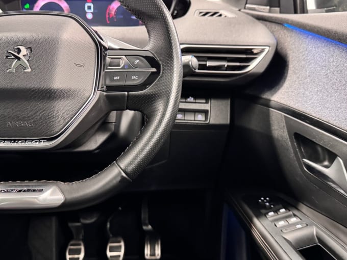 2025 Peugeot 5008
