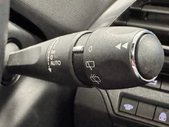 2025 Peugeot 5008