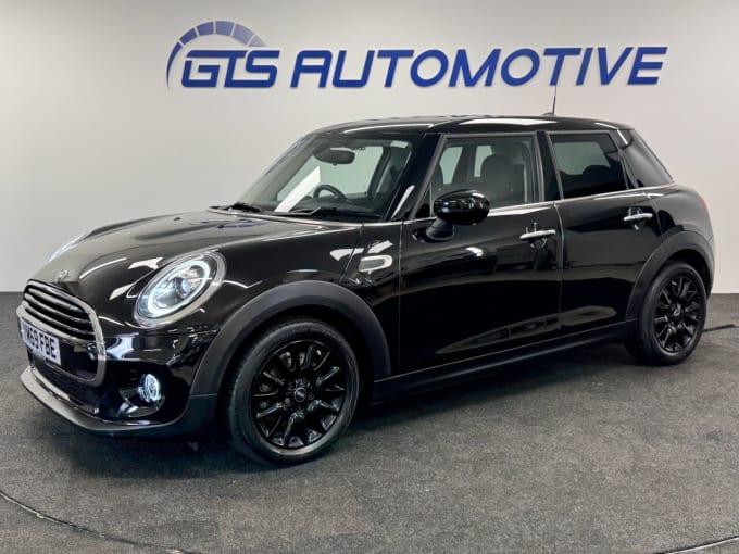 2025 Mini Hatch