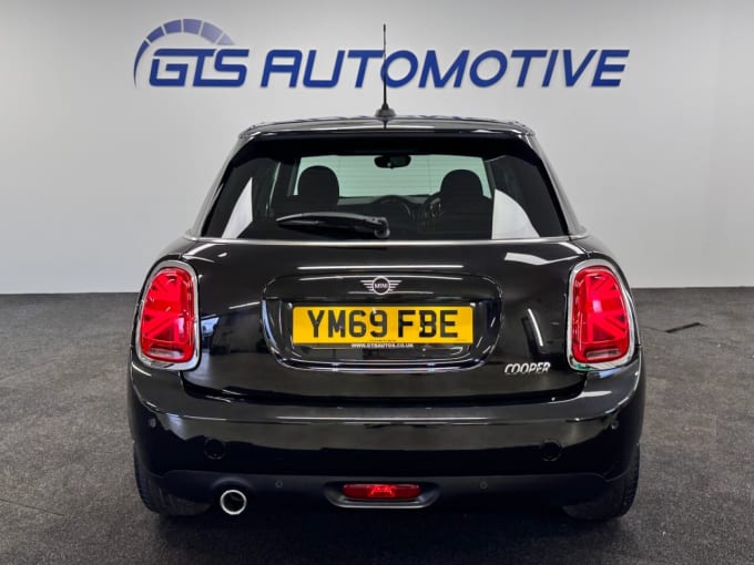 2025 Mini Hatch