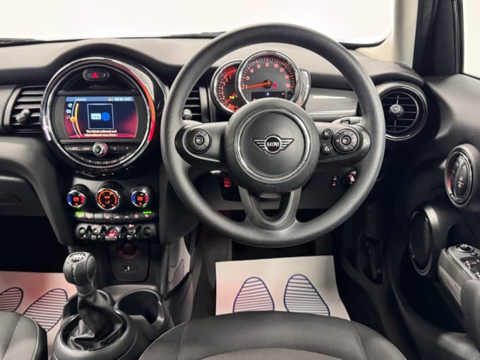2025 Mini Hatch