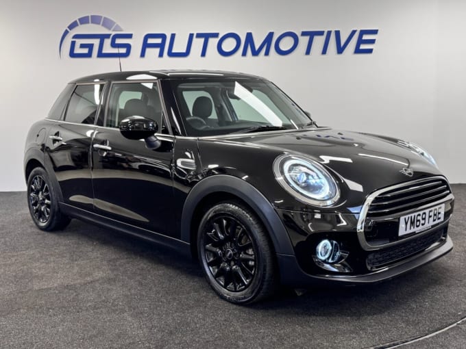 2025 Mini Hatch