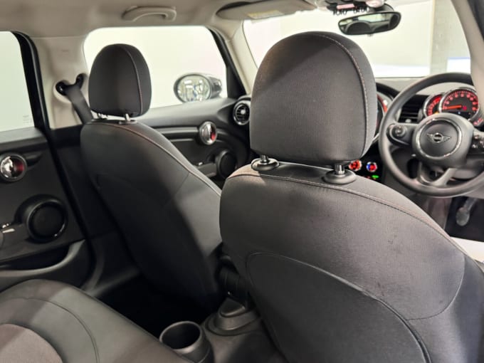 2025 Mini Hatch