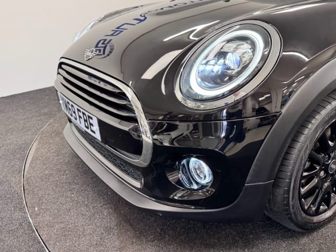 2025 Mini Hatch
