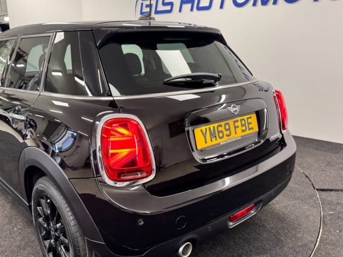 2025 Mini Hatch