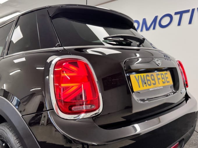 2025 Mini Hatch