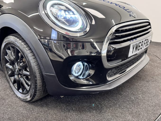 2025 Mini Hatch