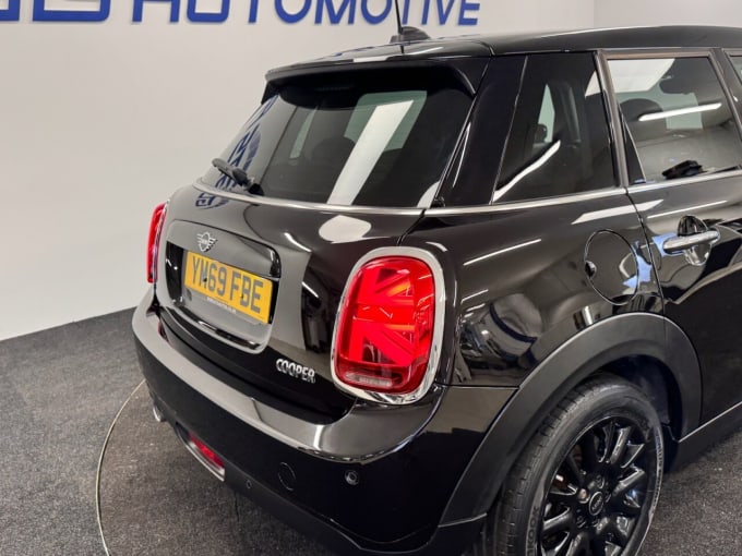 2025 Mini Hatch