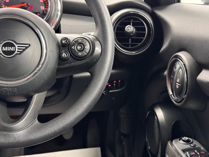 2025 Mini Hatch
