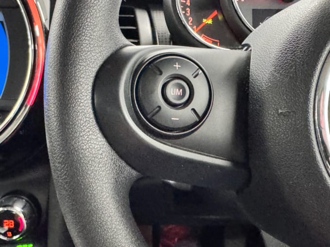2025 Mini Hatch