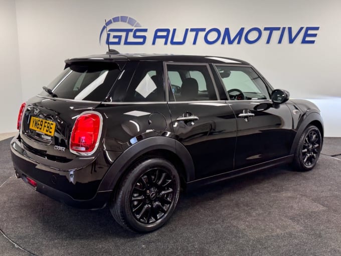 2025 Mini Hatch