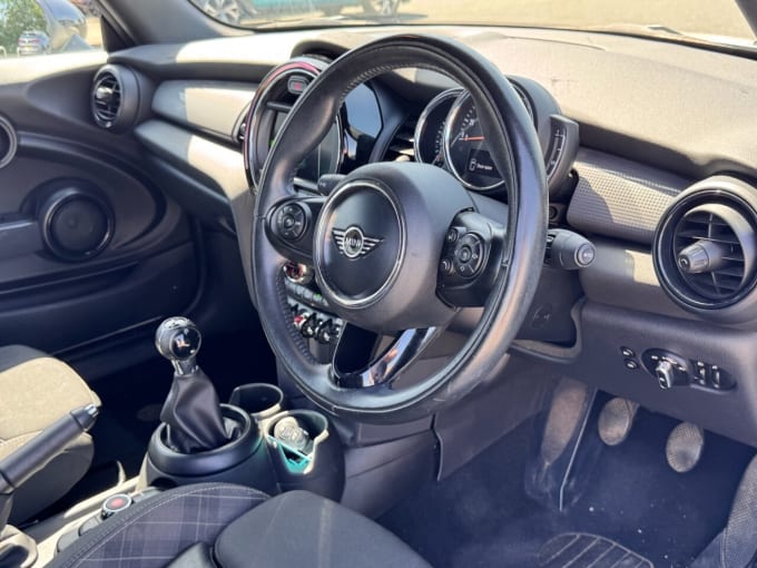 2025 Mini Convertible